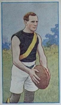 1921 J.J.Schuh Magpie Cigarettes Victorian League Footballers #NNO Clarrie Hall Front